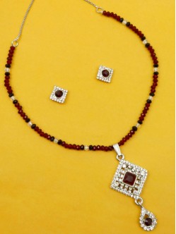 crystal_necklace_2290MML47